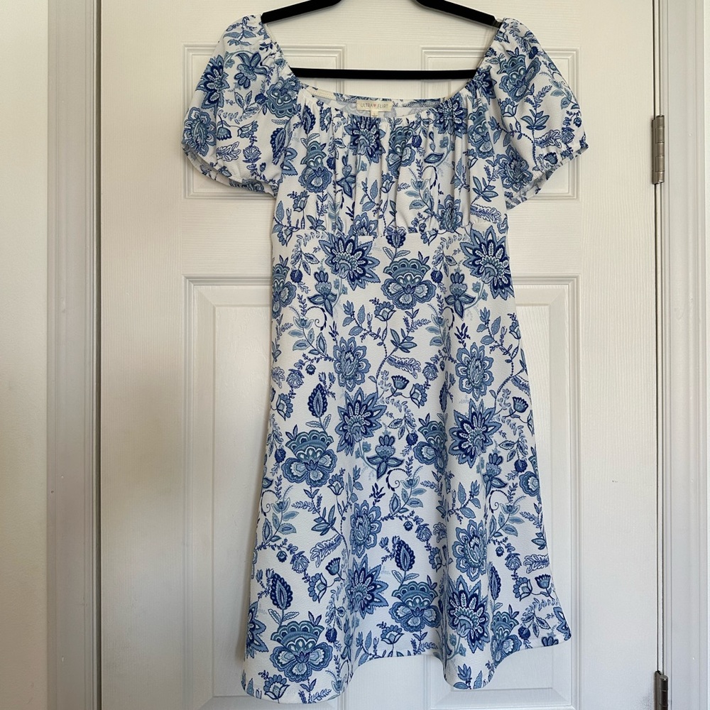 Ultra Flirt Puff Sleeve Dress